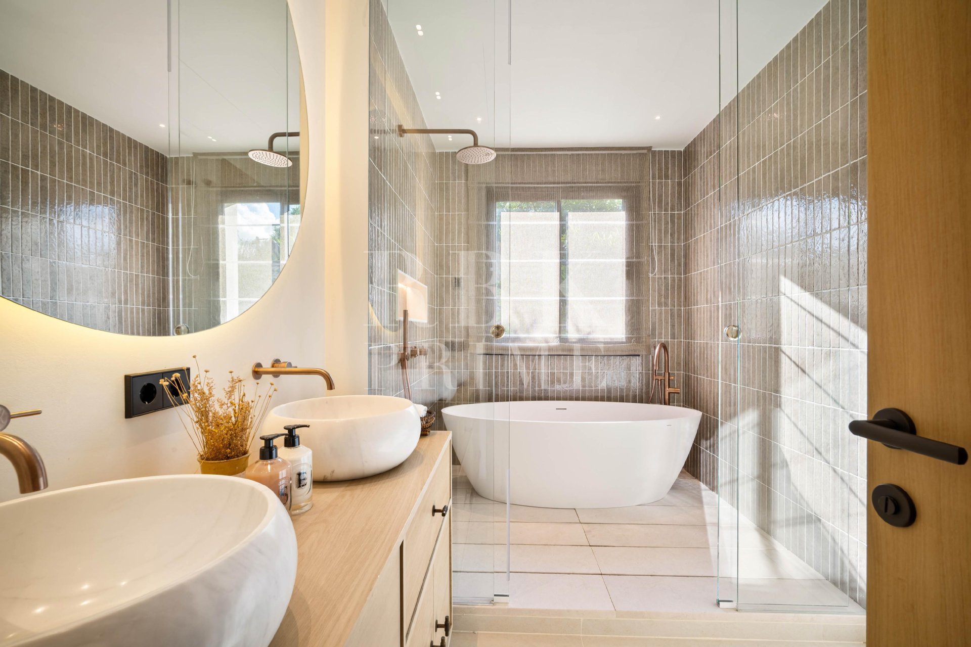 Reventa - Villa -
Malaga - Nueva Andalucía