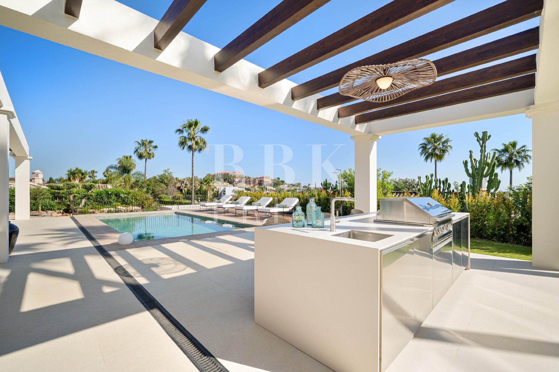 Reventa - Villa -
Malaga - Nueva Andalucía