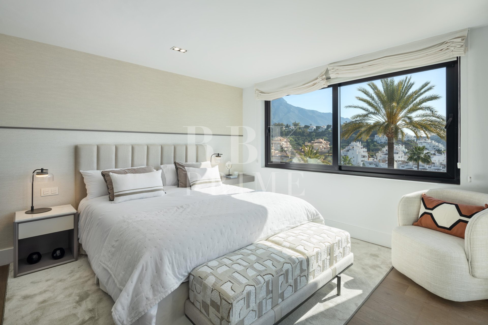 Reventa - Villa -
Malaga - Nueva Andalucía