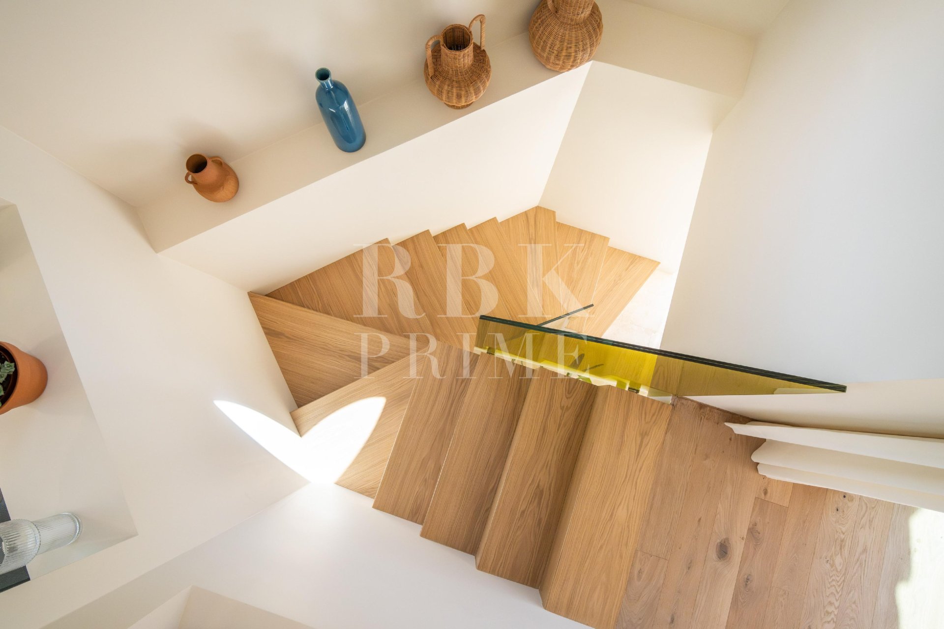 Reventa - Villa -
Malaga - Nueva Andalucía