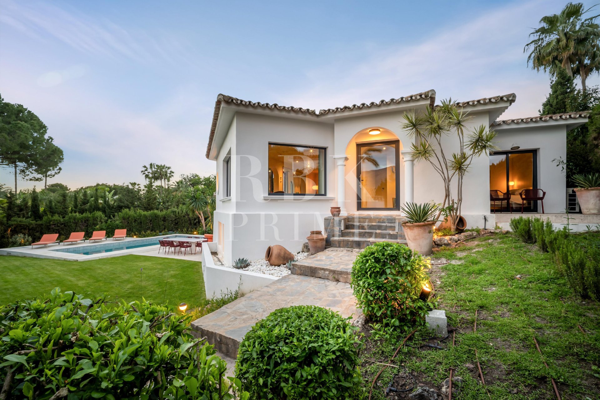 Reventa - Villa -
Malaga - Nueva Andalucía