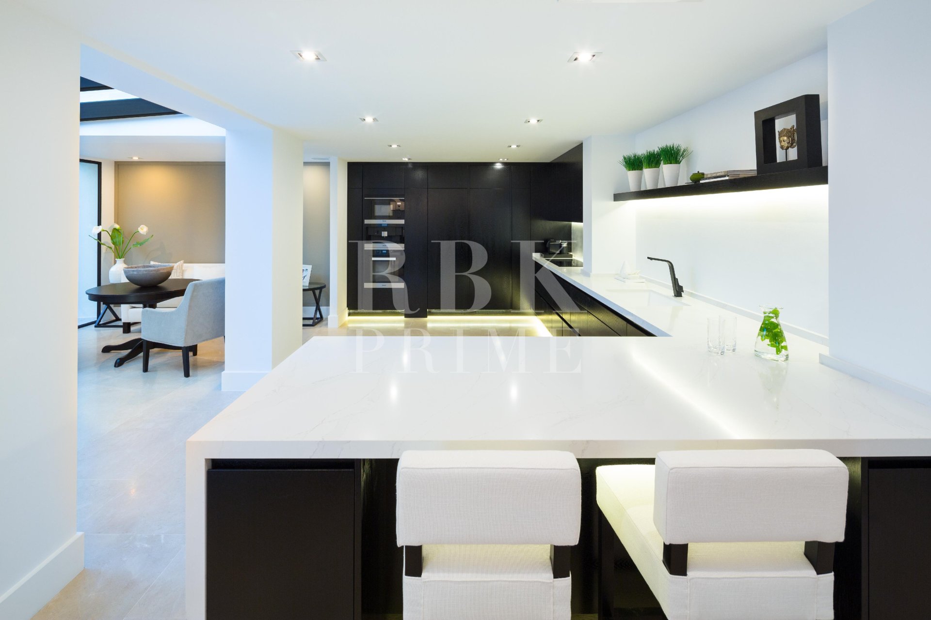 Reventa - Villa -
Malaga - Nueva Andalucía