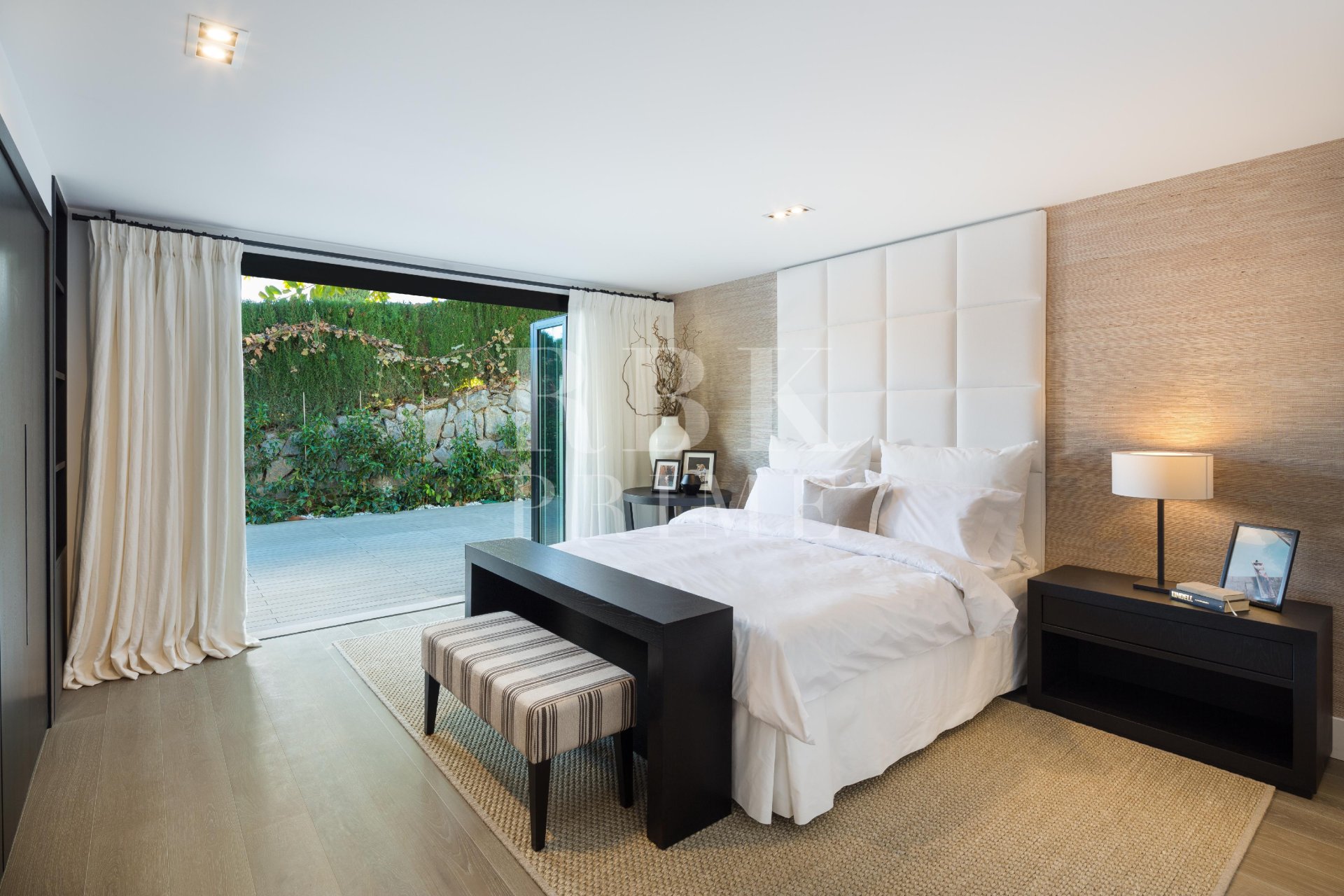 Reventa - Villa -
Malaga - Nueva Andalucía