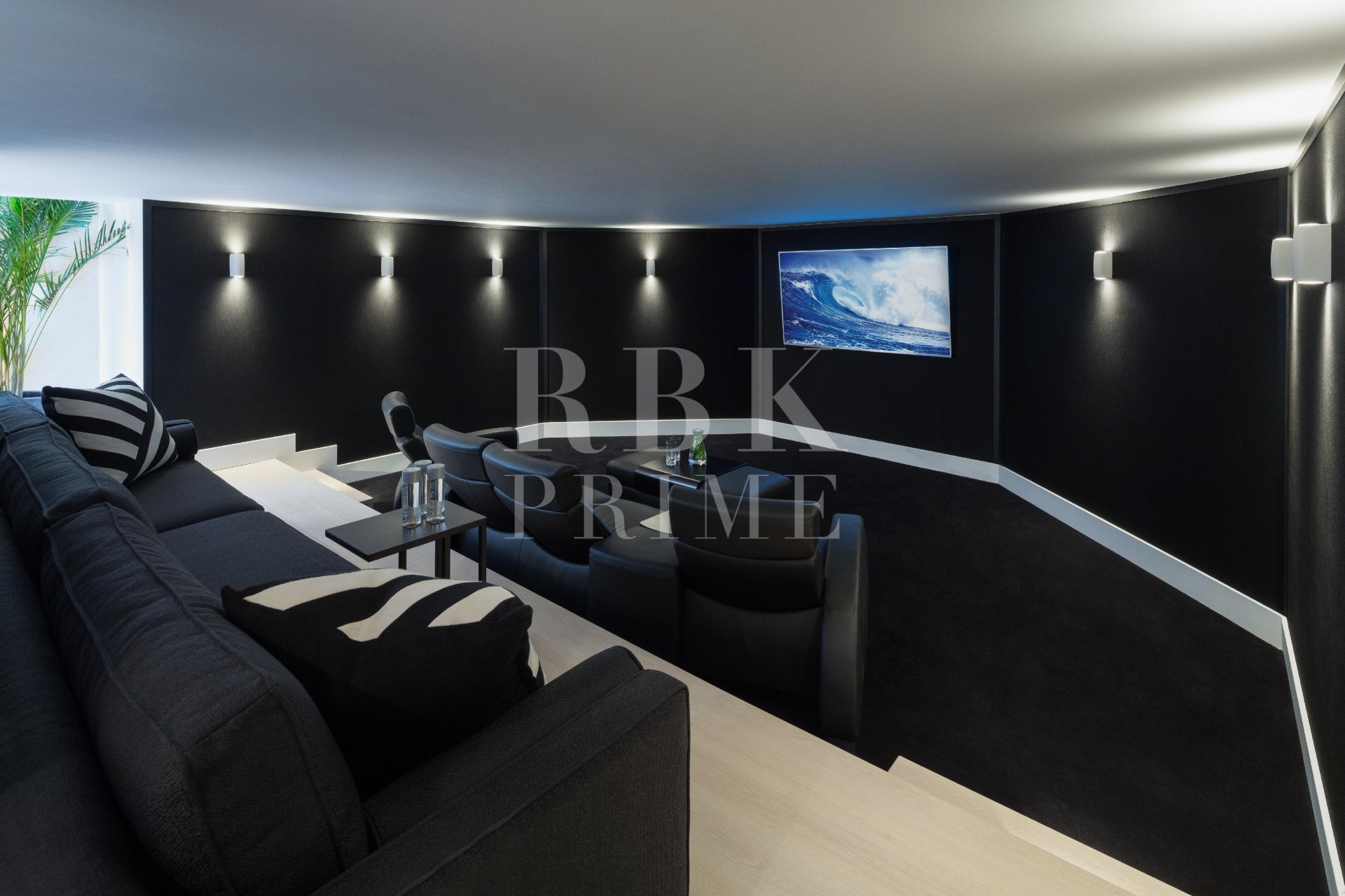Reventa - Villa -
Malaga - Nueva Andalucía