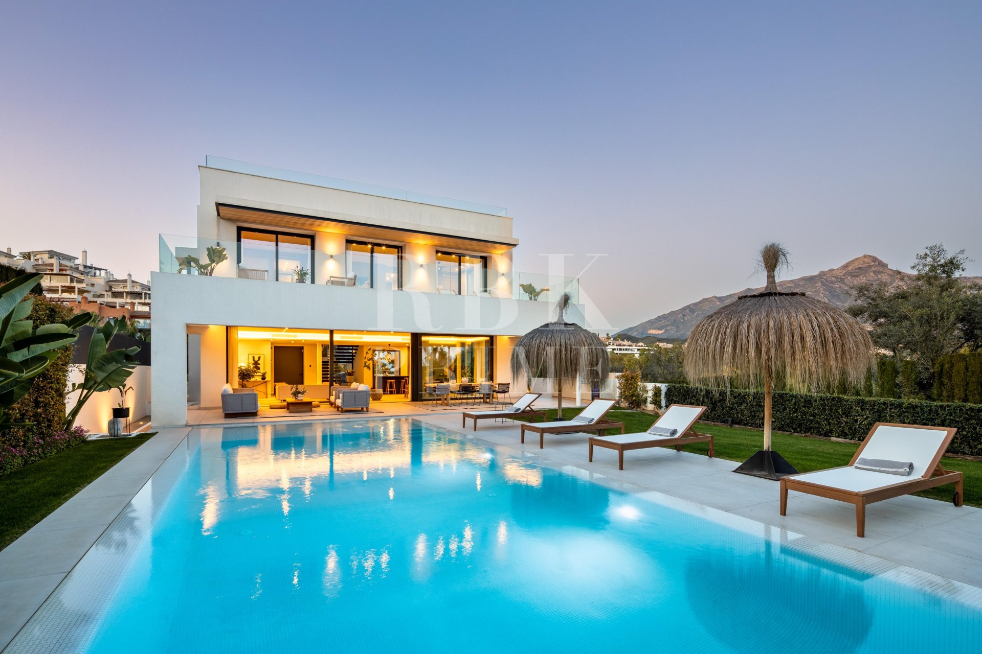 Reventa - Villa -
Malaga - Nueva Andalucía