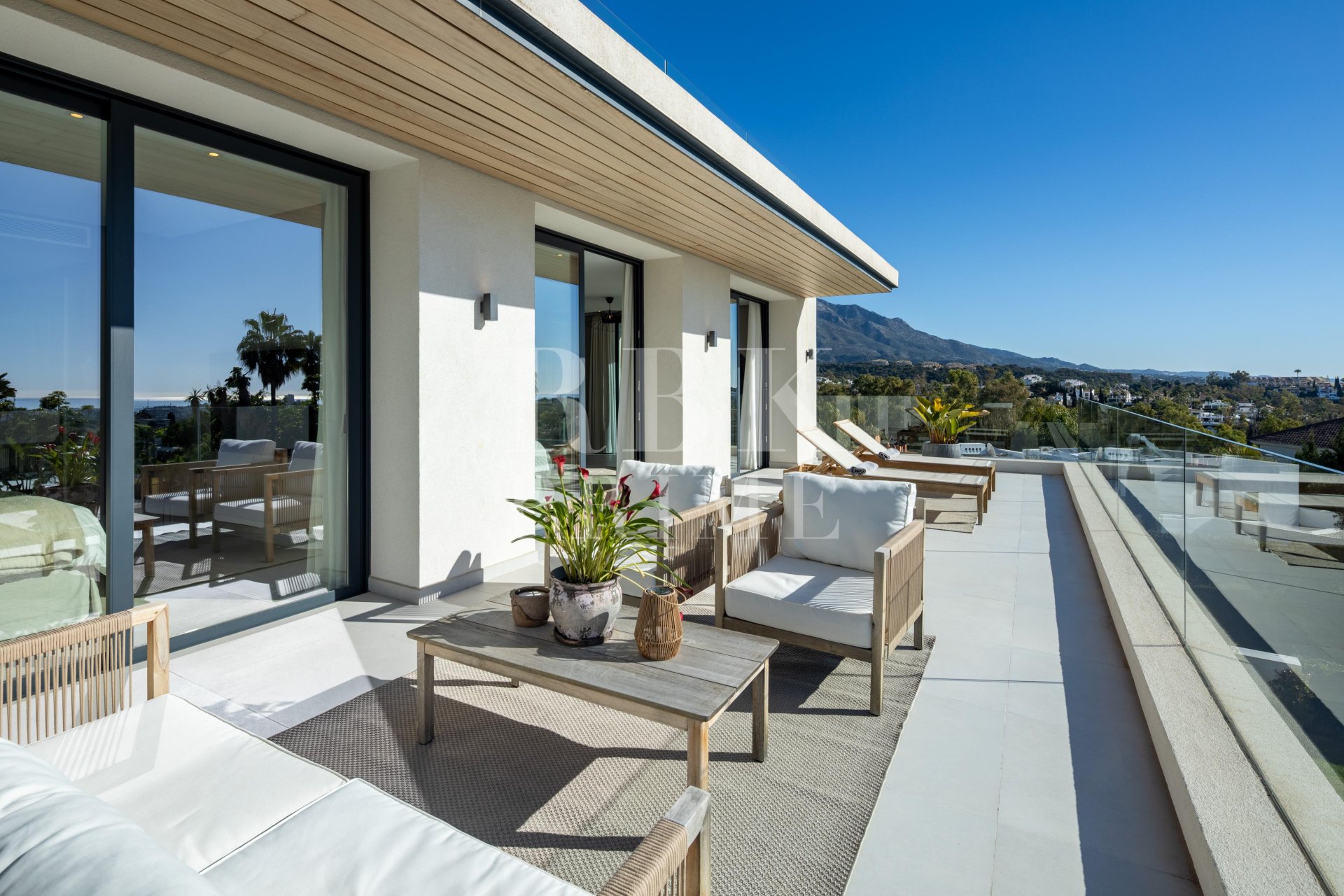 Reventa - Villa -
Malaga - Nueva Andalucía