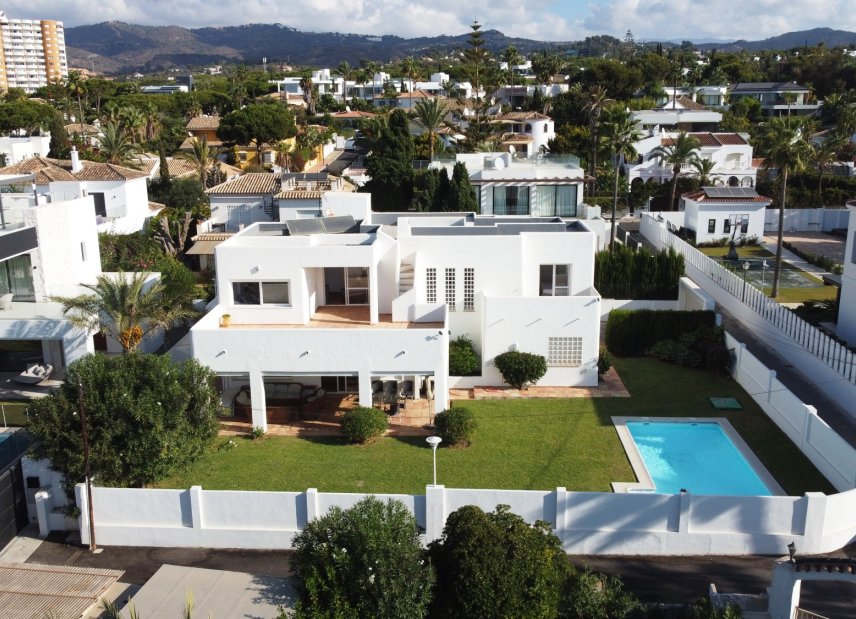 Reventa - Villa -
Marbella - Las Chapas