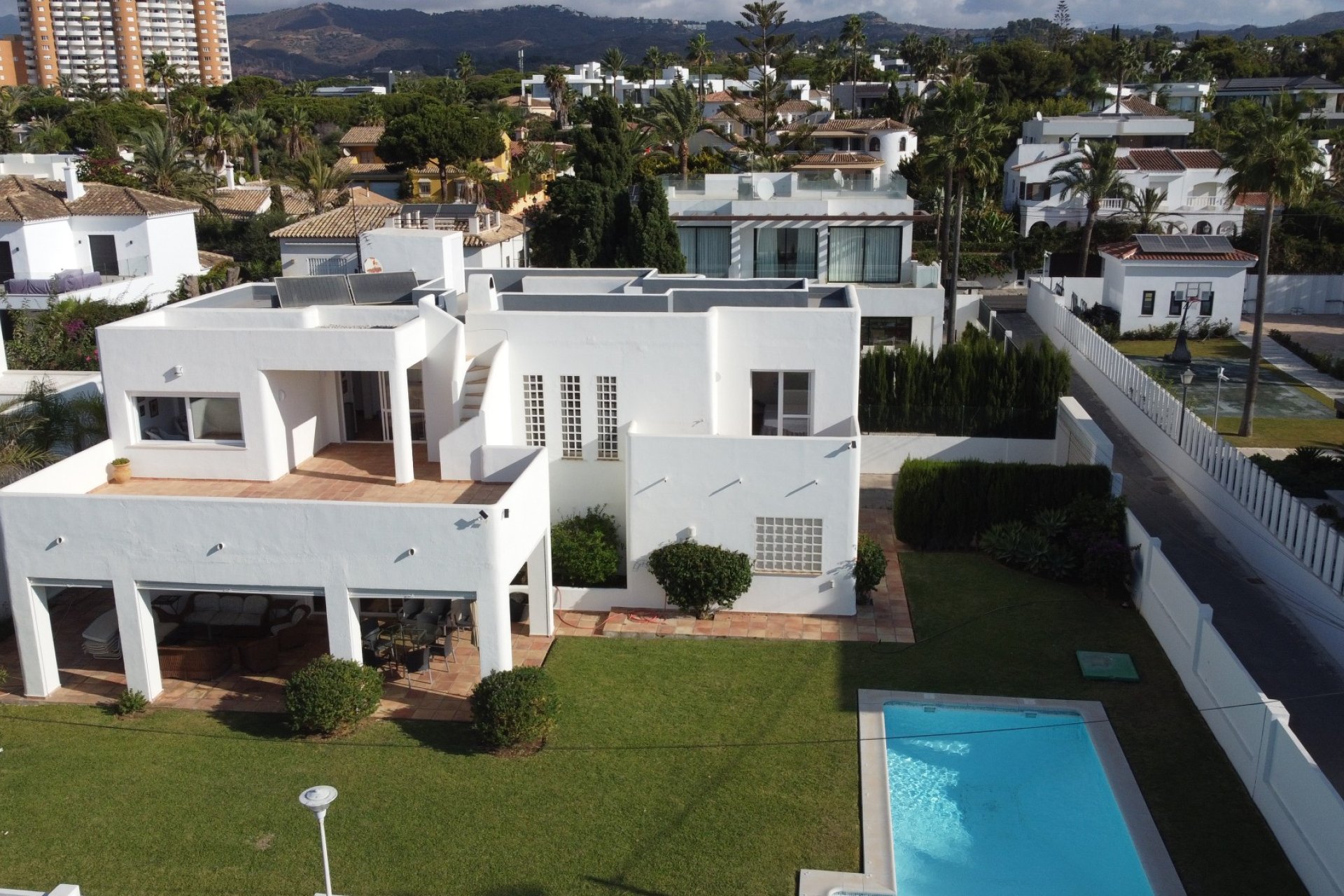 Reventa - Villa -
Marbella - Las Chapas