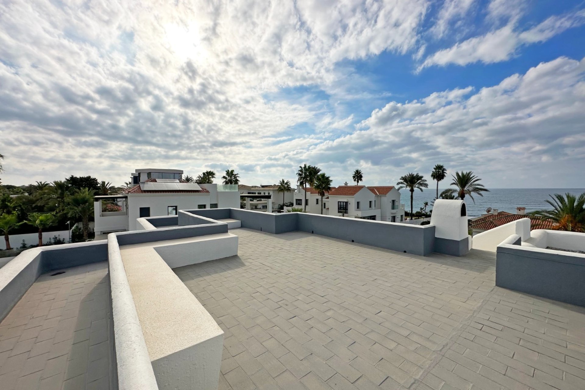 Reventa - Villa -
Marbella - Las Chapas