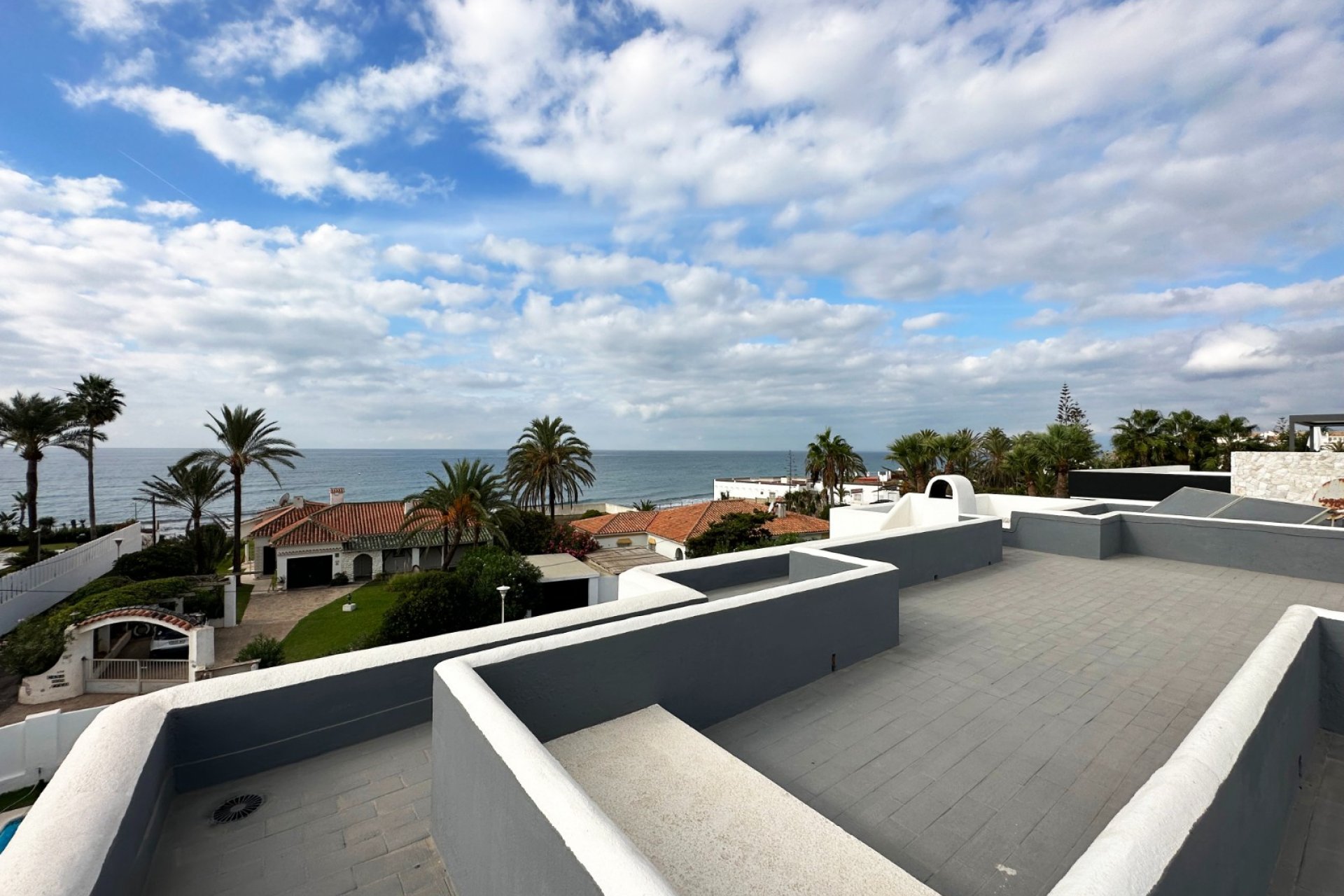 Reventa - Villa -
Marbella - Las Chapas