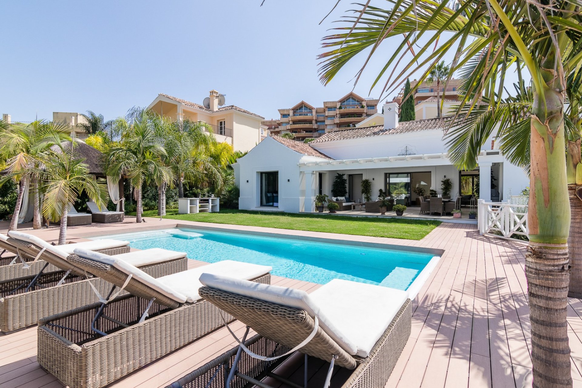 Reventa - Villa -
Marbella - Nueva Andalucía