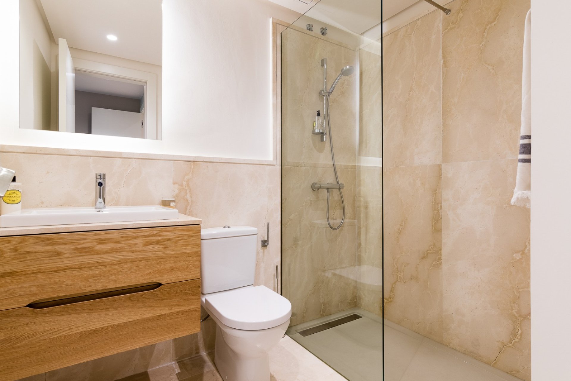 Reventa - Villa -
Marbella - Nueva Andalucía