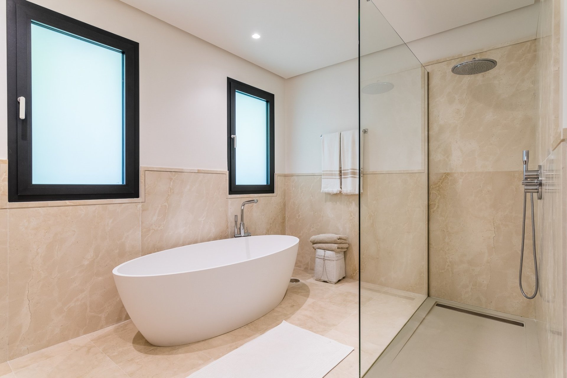 Reventa - Villa -
Marbella - Nueva Andalucía