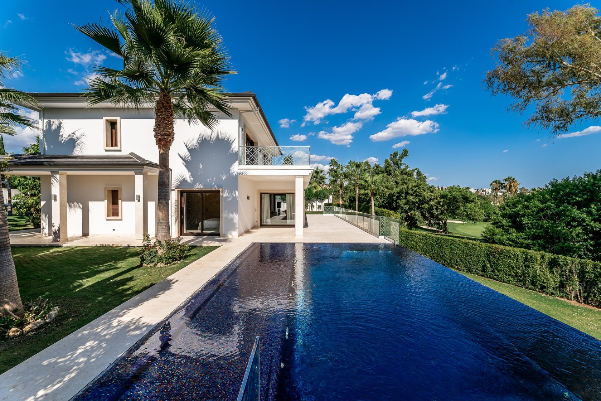 Reventa - Villa -
Marbella - Nueva Andalucía