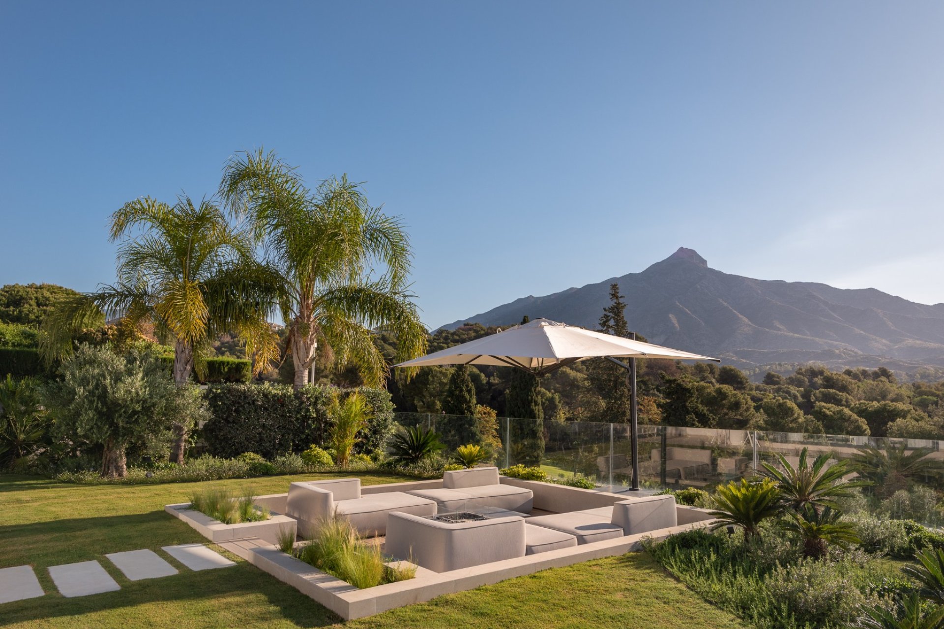 Reventa - Villa -
Marbella - Nueva Andalucía