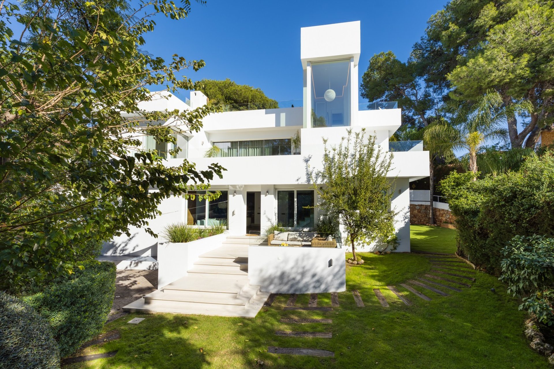 Reventa - Villa -
Marbella - Nueva Andalucía