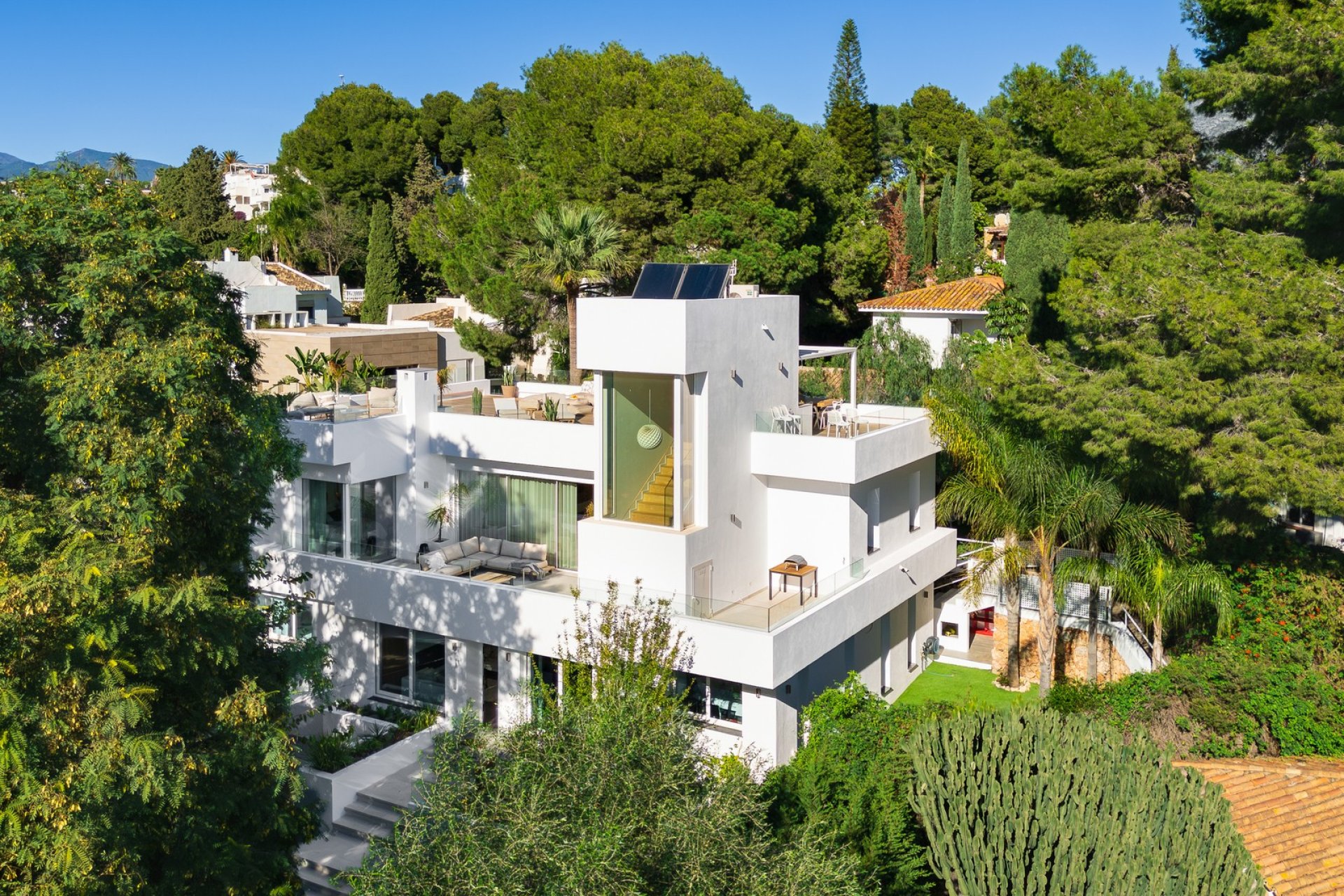 Reventa - Villa -
Marbella - Nueva Andalucía