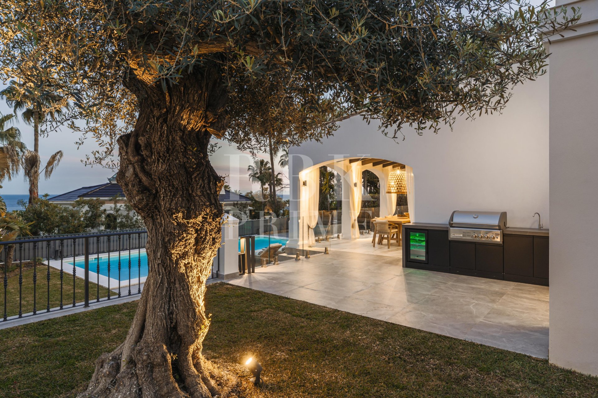 Reventa - Villa -
Marbella
