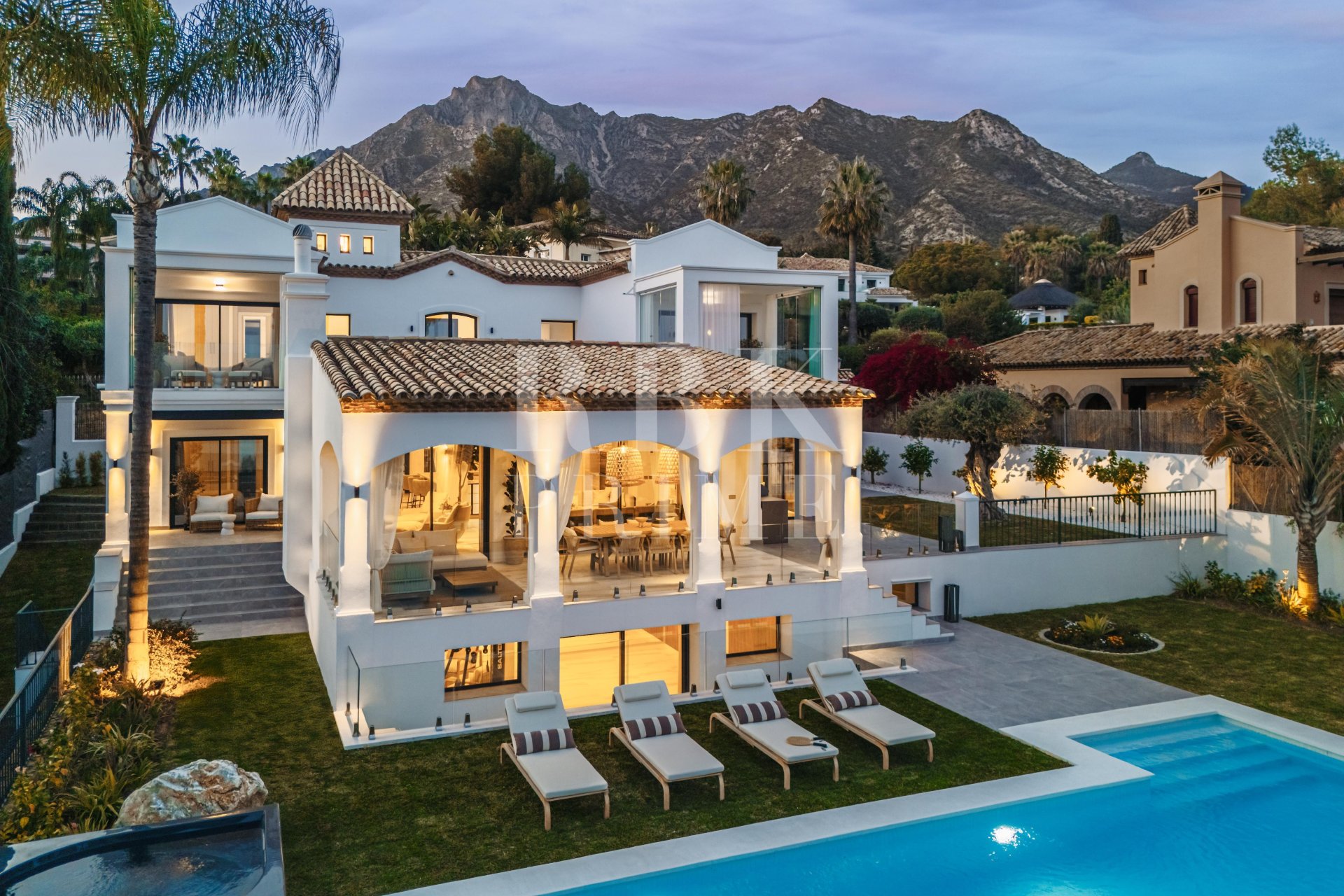 Reventa - Villa -
Marbella
