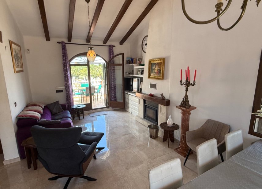 Reventa - Villa -
Orihuela - Costa Blanca