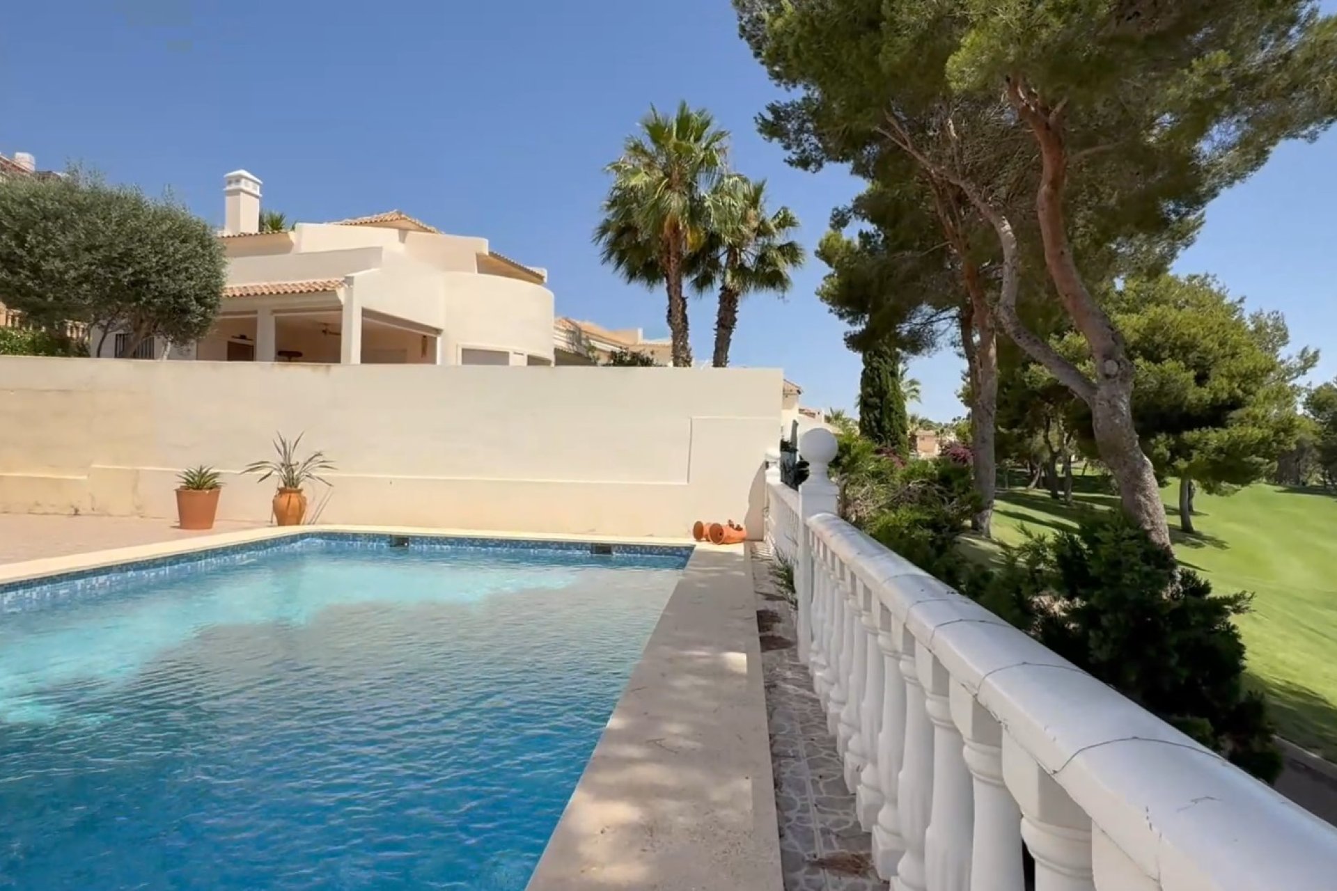 Reventa - Villa -
Orihuela - Costa Blanca
