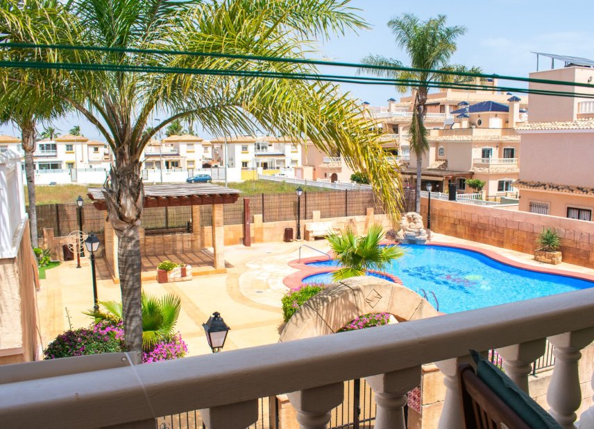 Reventa - Villa -
Orihuela Costa - Los Dolses