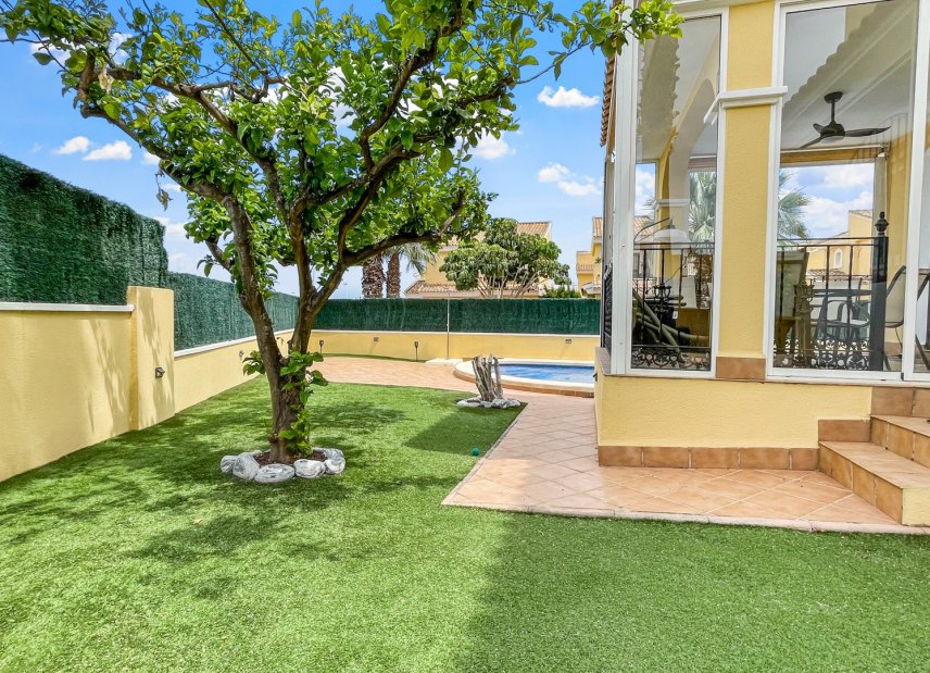 Reventa - Villa -
Orihuela Costa - Los Dolses