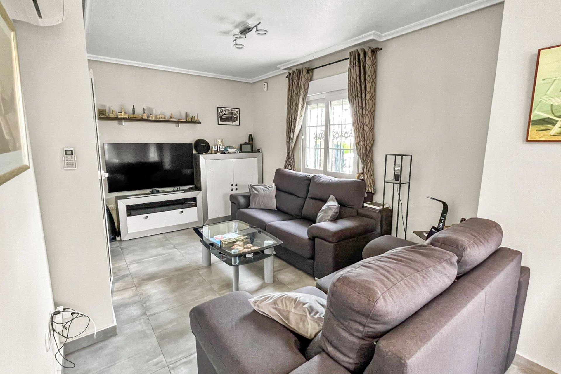 Reventa - Villa -
Orihuela Costa - Los Dolses