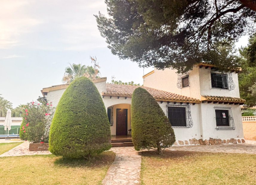 Reventa - Villa -
Orihuela Costa - Punta Prima