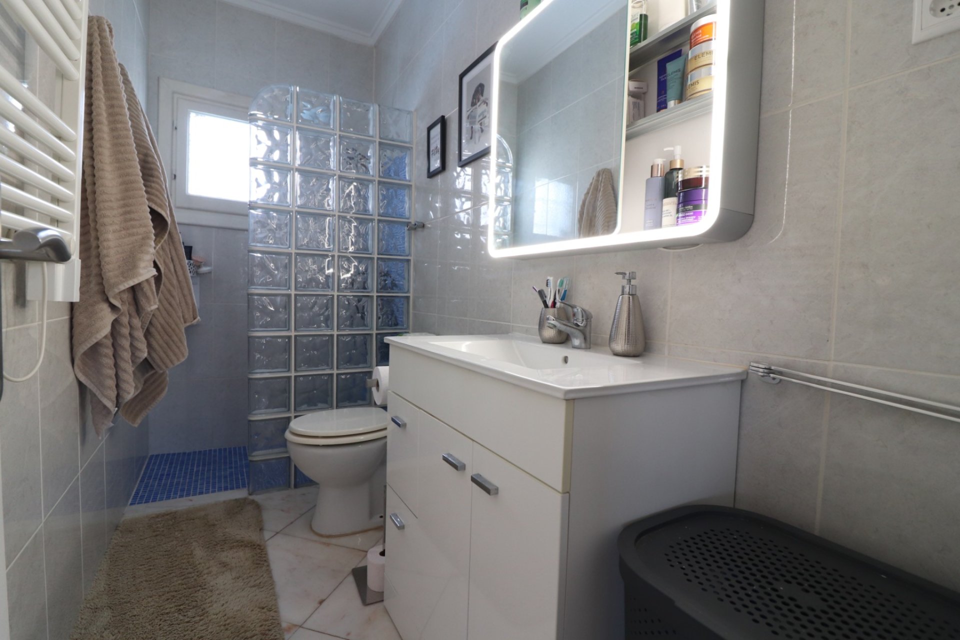 Reventa - Villa -
Orihuela Costa - Villamartín