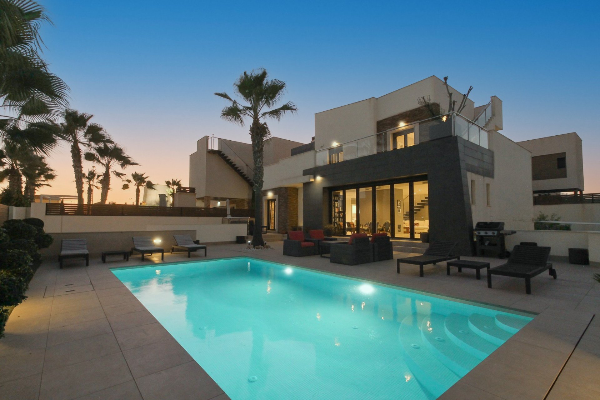 Reventa - Villa -
Torrevieja - Aguas Nuevas