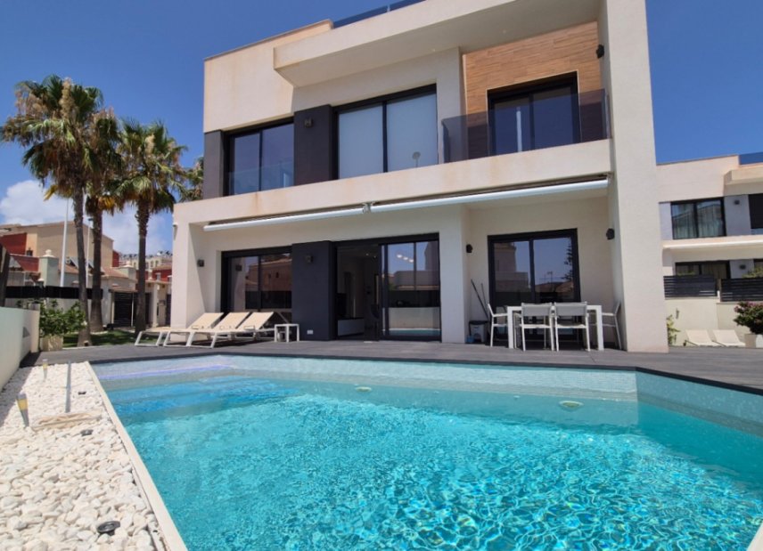 Reventa - Villa -
Torrevieja - Costa Blanca