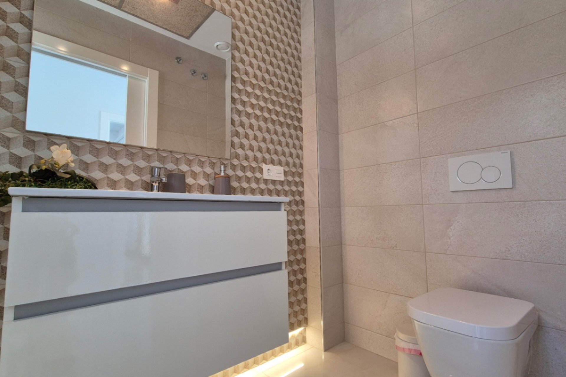 Reventa - Villa -
Torrevieja - Costa Blanca