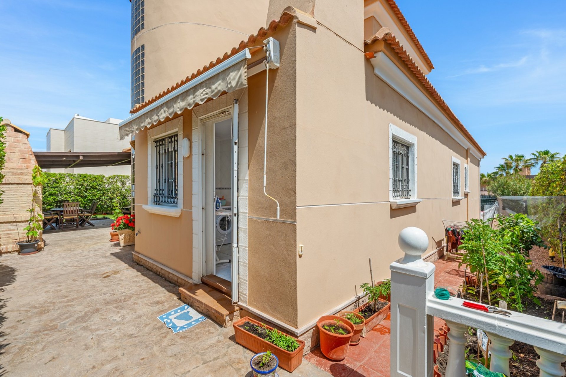 Reventa - Villa -
Torrevieja - La Mata