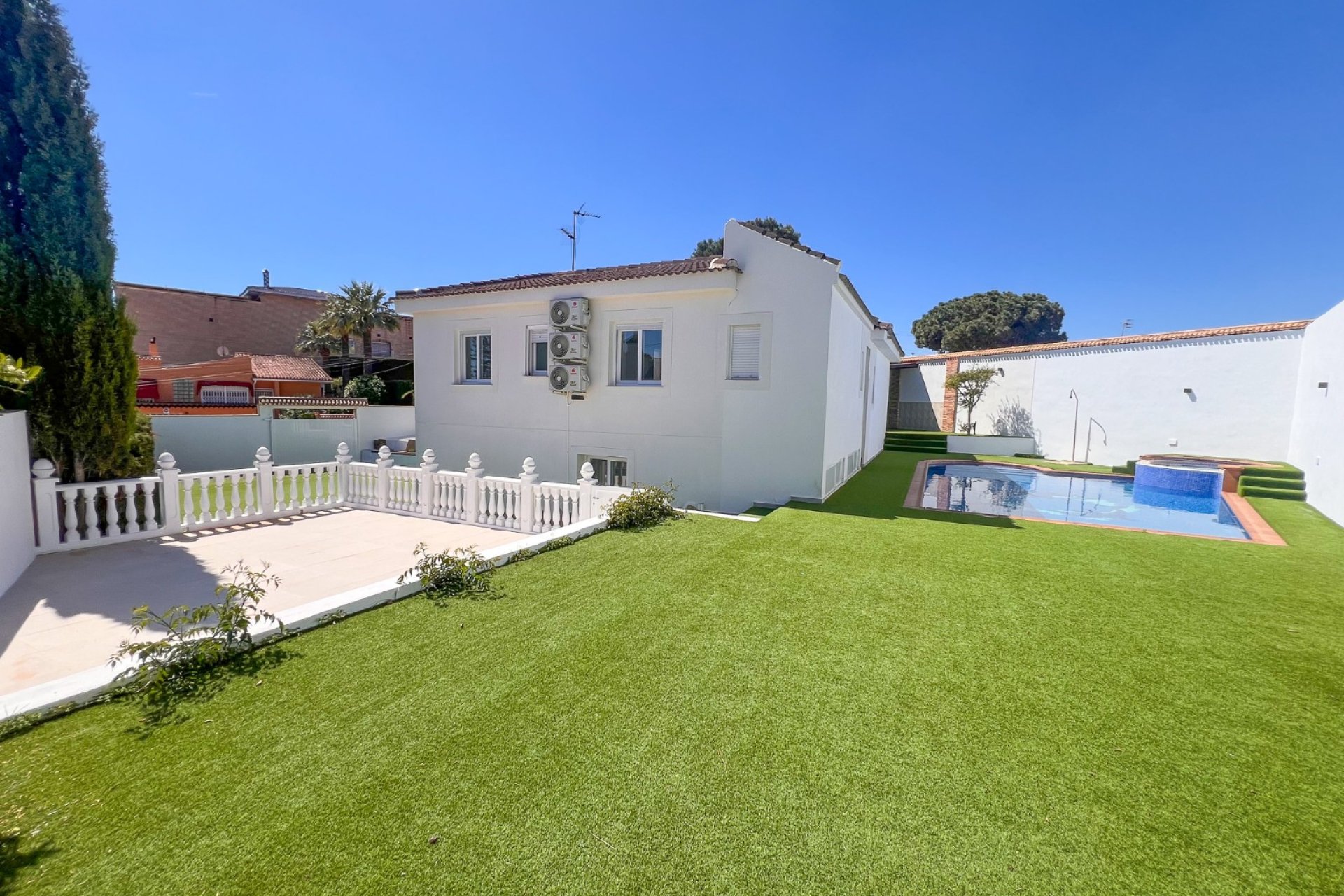 Reventa - Villa -
Torrevieja - Los Balcones
