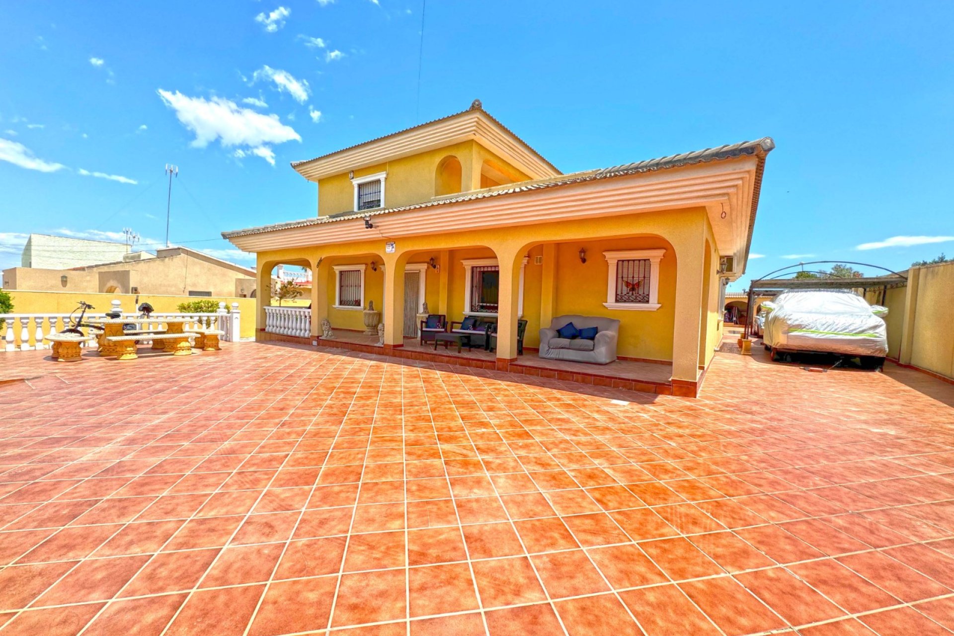 Reventa - Villa -
Torrevieja - Los Balcones