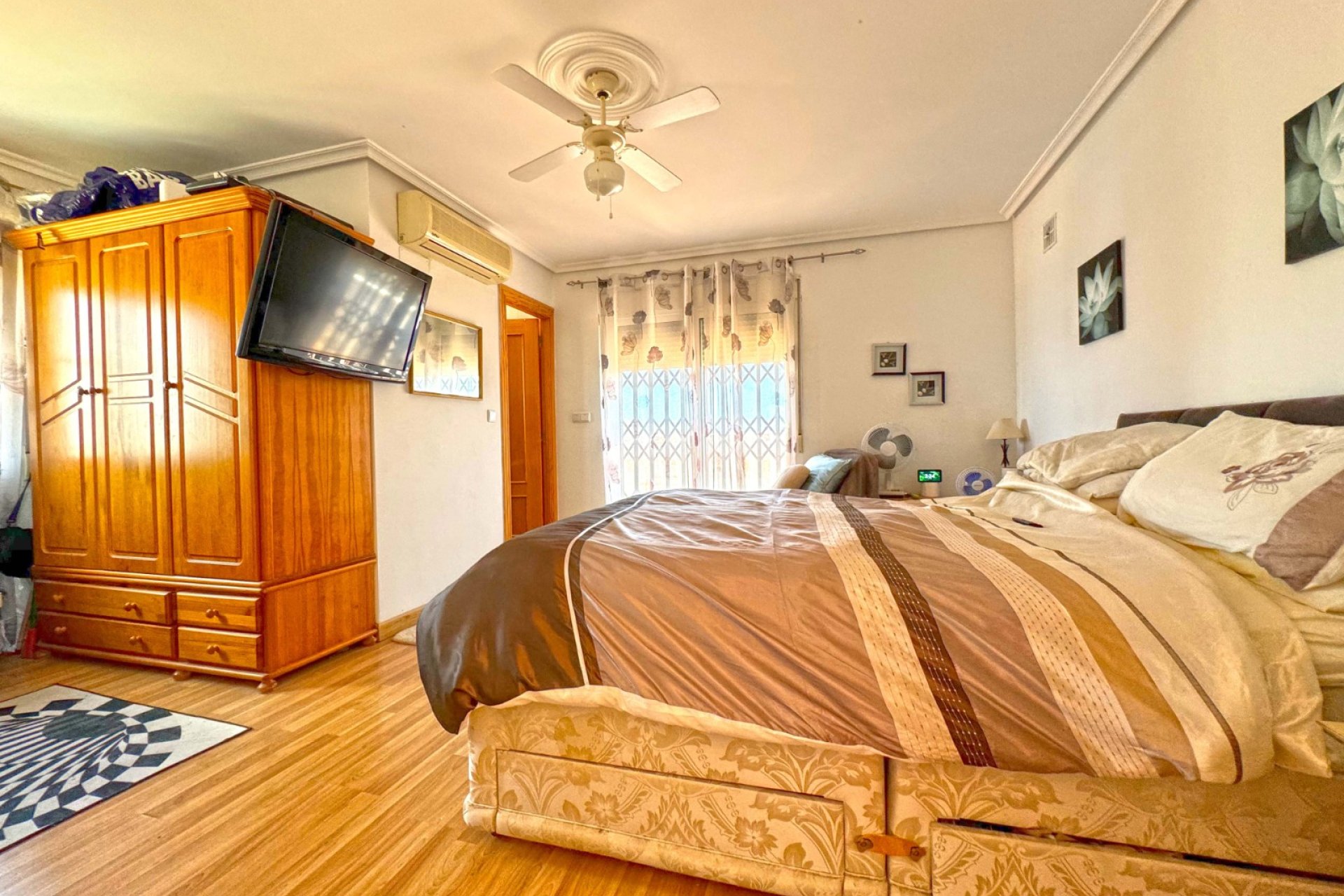 Reventa - Villa -
Torrevieja - Los Balcones