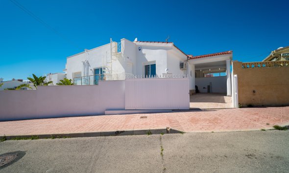Townhouse - Resale - Ciudad Quesada -
                town