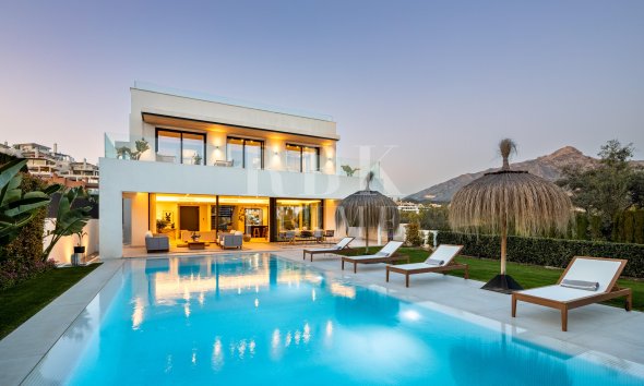 Villa - Gensalg - Malaga -
                Nueva Andalucía