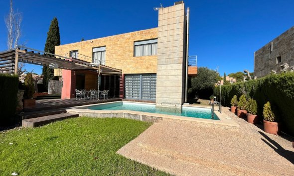 Villa - Gensalg - Orihuela Costa -
                Dehesa de campoamor