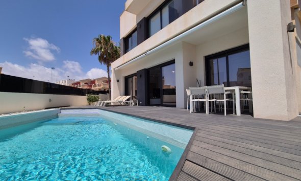 Villa - Gensalg - Torrevieja -
                Costa Blanca