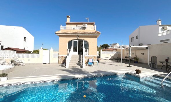 Villa - Resale - Benijofar -
                Monte Azul