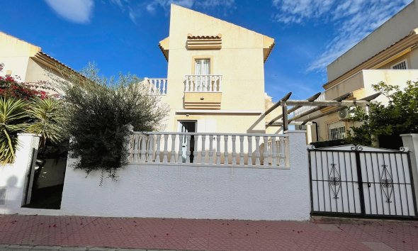 Villa - Resale - Ciudad Quesada -
                Airstrip