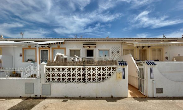 Villa - Resale - Ciudad Quesada -
                Pueblo Bravo