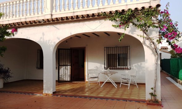 Villa - Resale - Oliva - Oliva