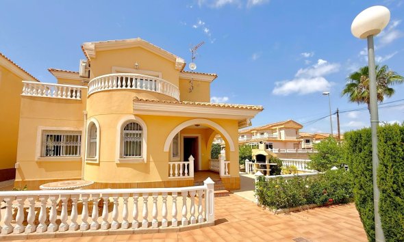 Villa - Resale - Orihuela Costa -
                Villamartín