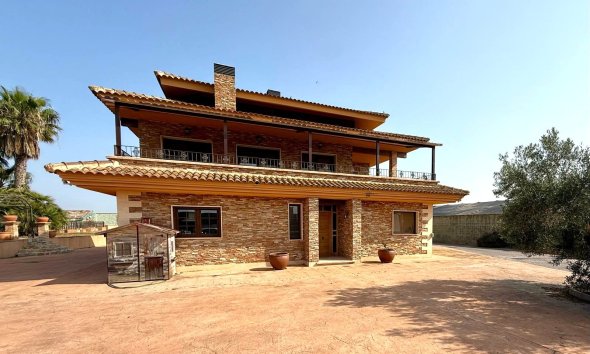 Villa - Reventa - San Miguel de Salinas - San Miguel de Salinas