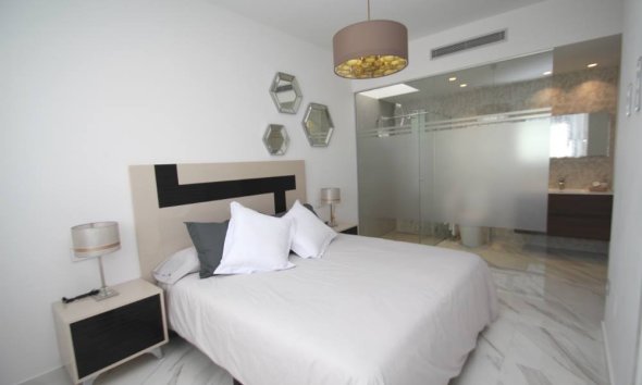 Nybyggeri - Villa -
San Miguel de Salinas