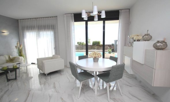 Nybyggeri - Villa -
San Miguel de Salinas