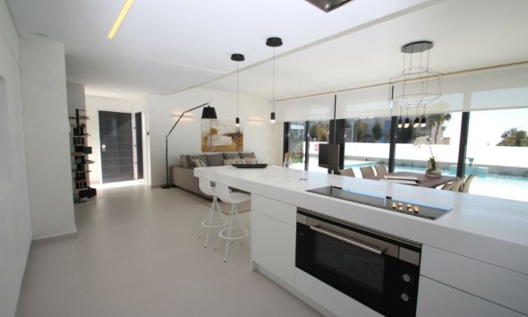 Nybyggeri - Villa -
San Miguel de Salinas